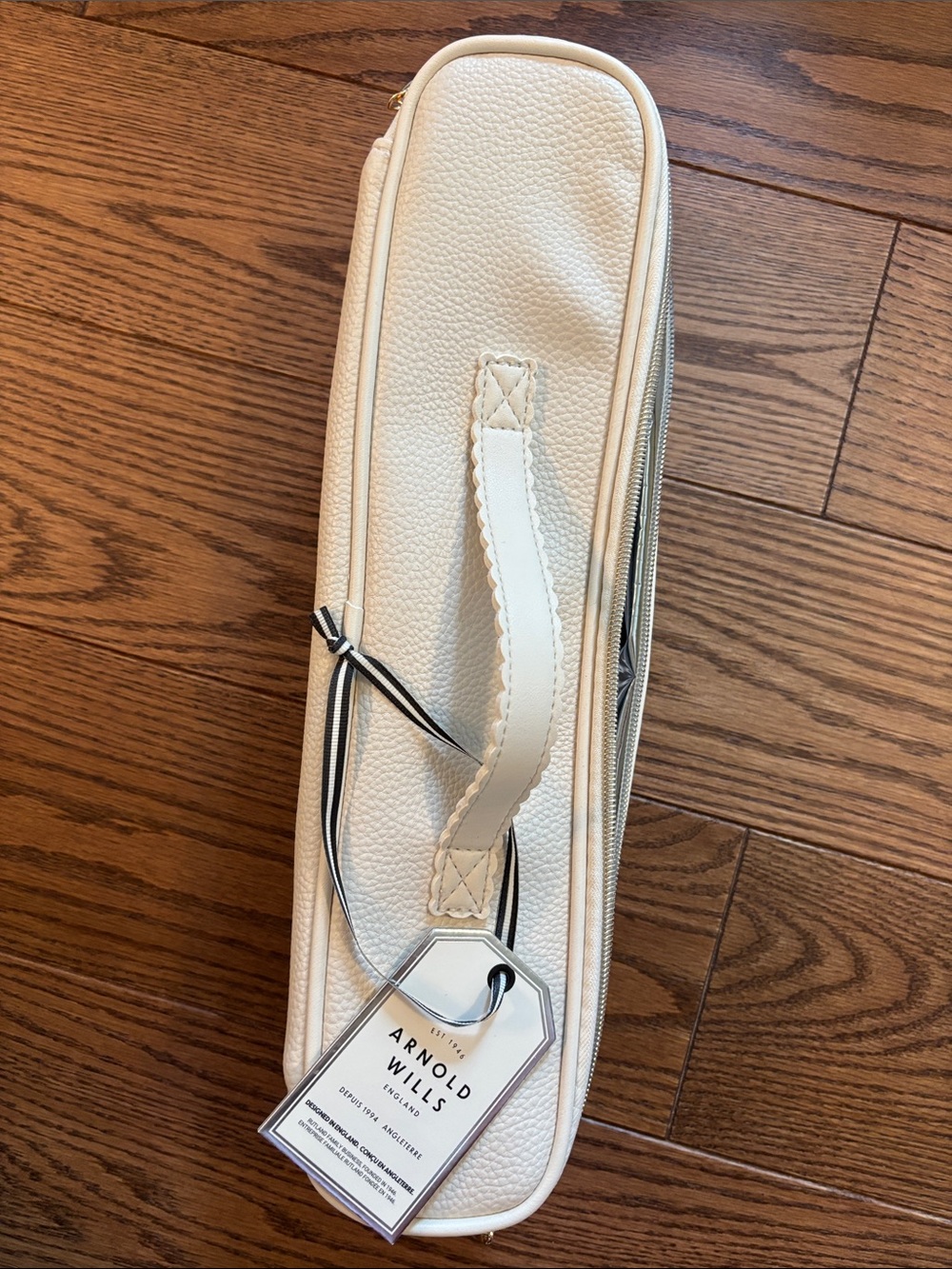 Arnold Wills Cream Textured Travel Case
